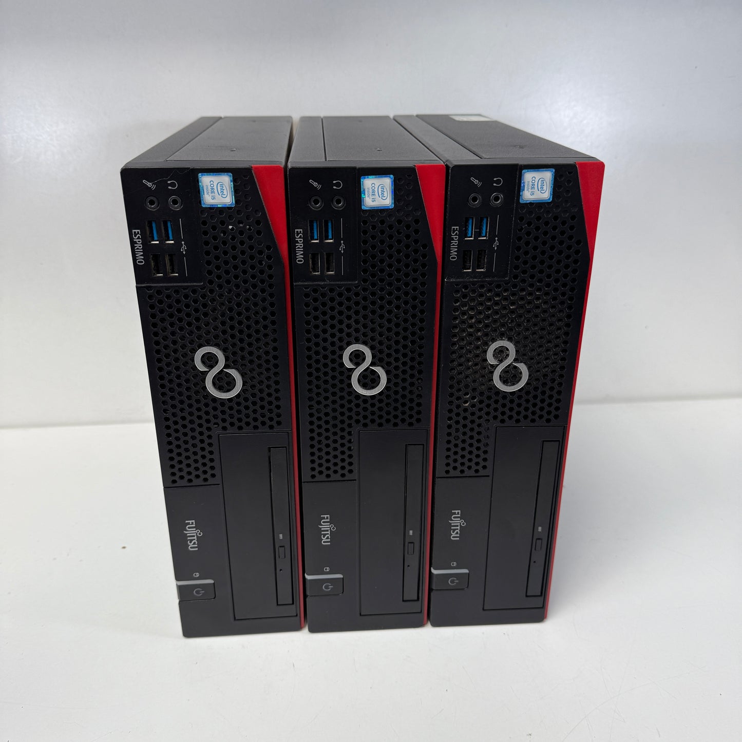 Joblot2 3x Fujitsu Esprimo D556 i5 Desktops